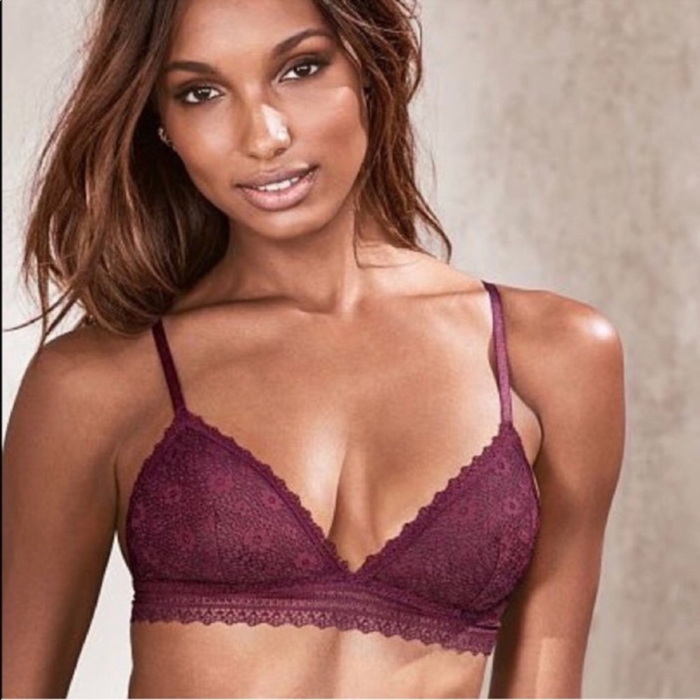 NWT Victoria’s Secret Unlined Crochet Lace Triangle Bralette Floral